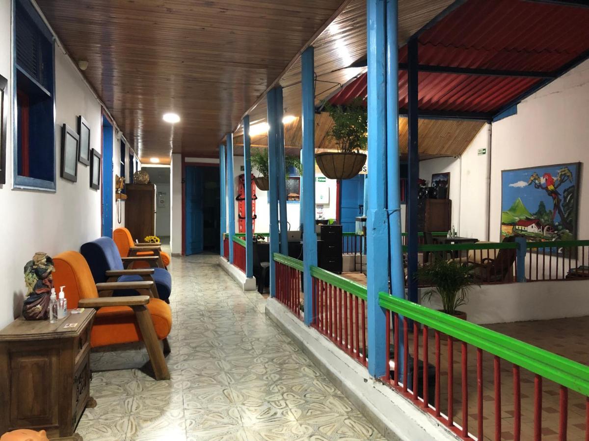 Hostal Maderos Santa Rosa De Cabal Ngoại thất bức ảnh